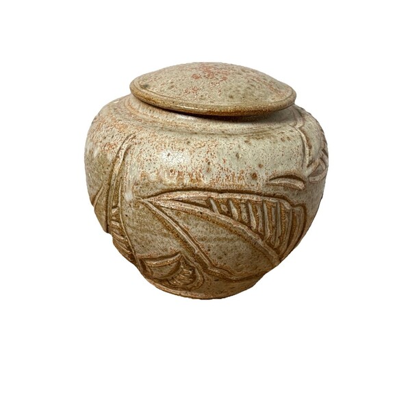 Beautiful Studio Art Pottery Leaf Imprint Design Natural Look Lidded Pot Signed - Picture 1 of 8
